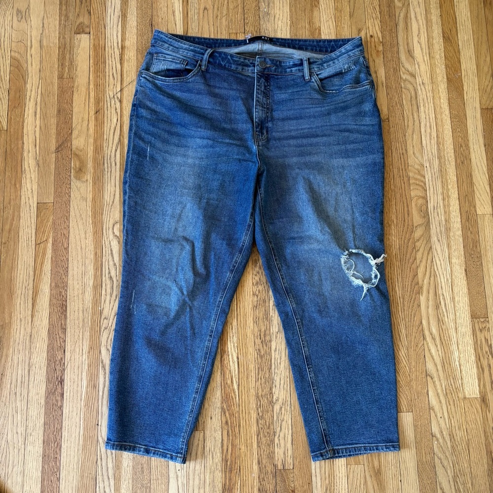 Catherine Mid-Rise Boyfriend Jeans